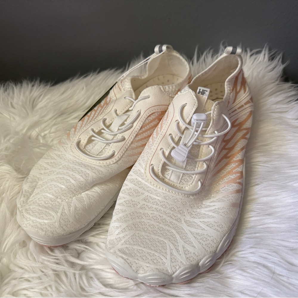 Women's Cream Slip-On Knit Sneakers with Subtle Peach Detail